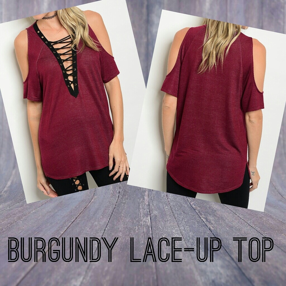 🌺Burgundy Lace-Up Tee Top🌺